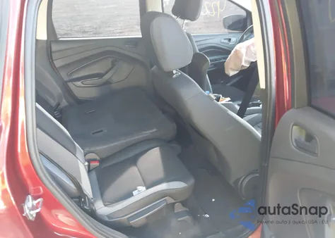 2015 Ford Escape S z USA, uszkodzony, nr VIN 1FMCU0F77FUA59467